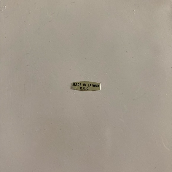 Vintage Carved Resin Cherry Blossoms and Birds 80’s Asian Trinket Jewelry Box - Picture 7 of 7